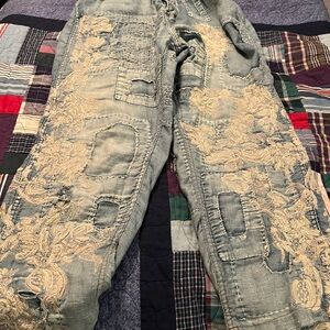 Magnolia Pearl Embroidered Lace Miners